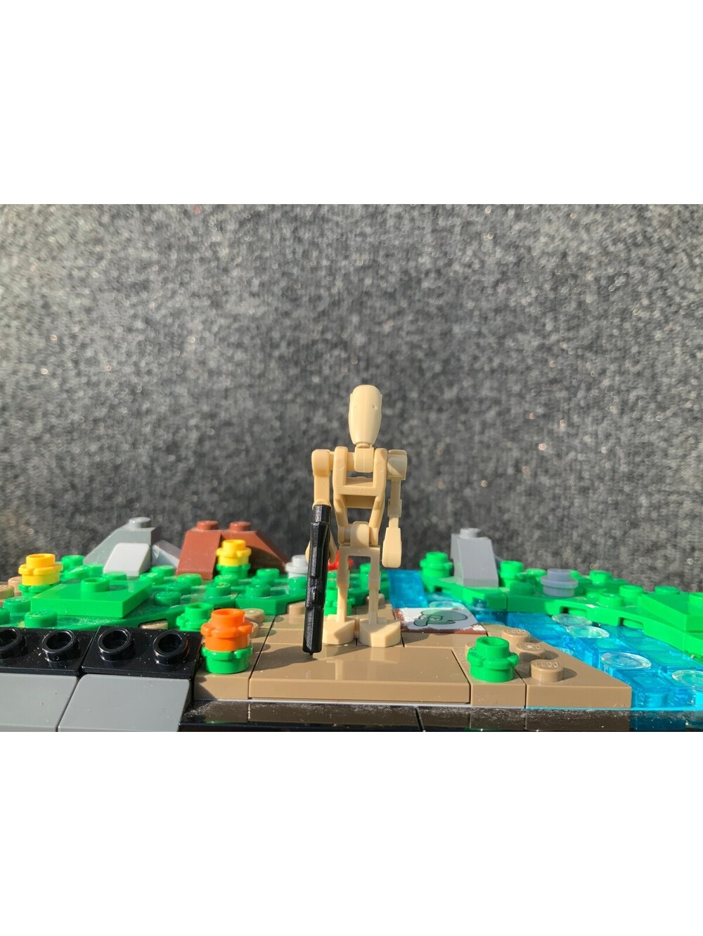 LEGO Star Wars B1 Battle Droid sw0001c Tan W/ Blaster
